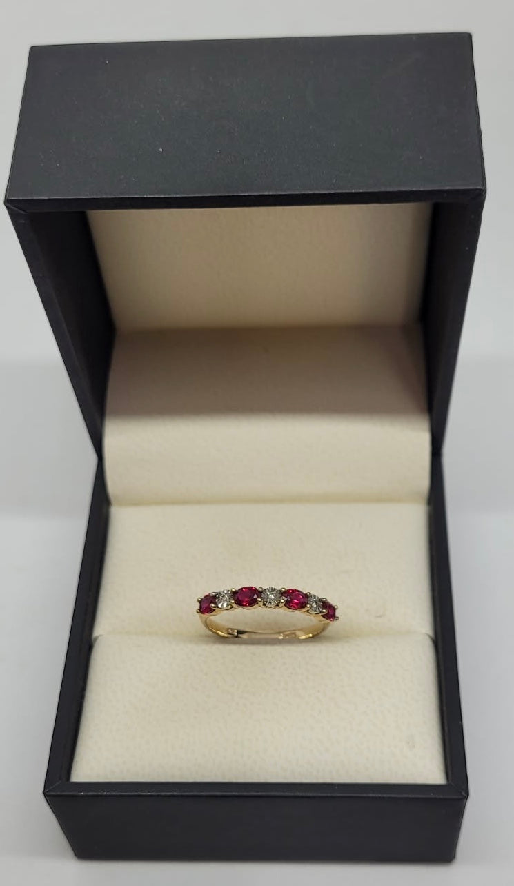 LADIES 9CT GOLD RING 1.5GMS P/S:RED 4 0.1 S/S:DIAM 3 0.01 TESTED