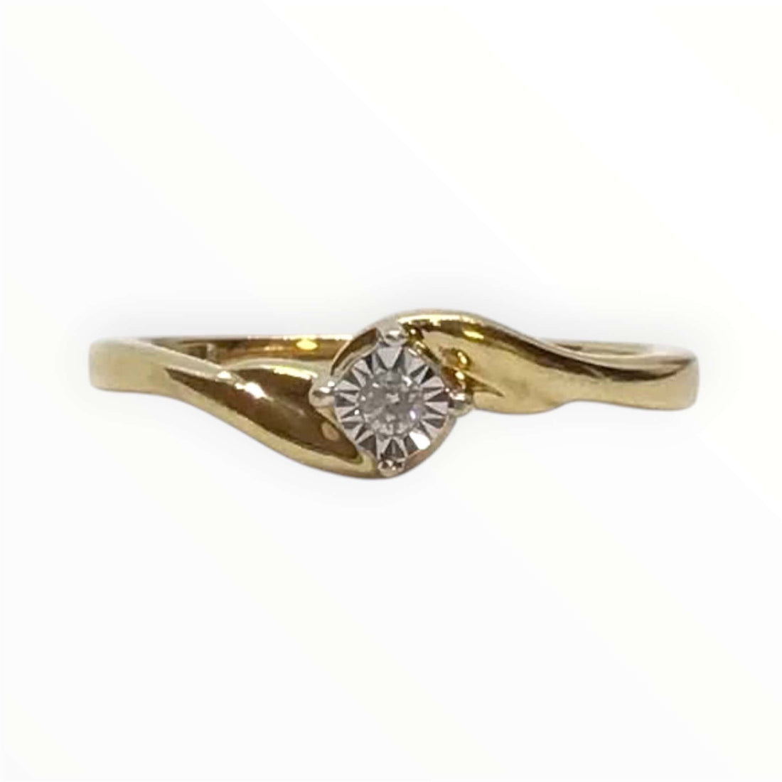 Ladies 10ct Gold Diamond Ring (Size M) Ref#512639