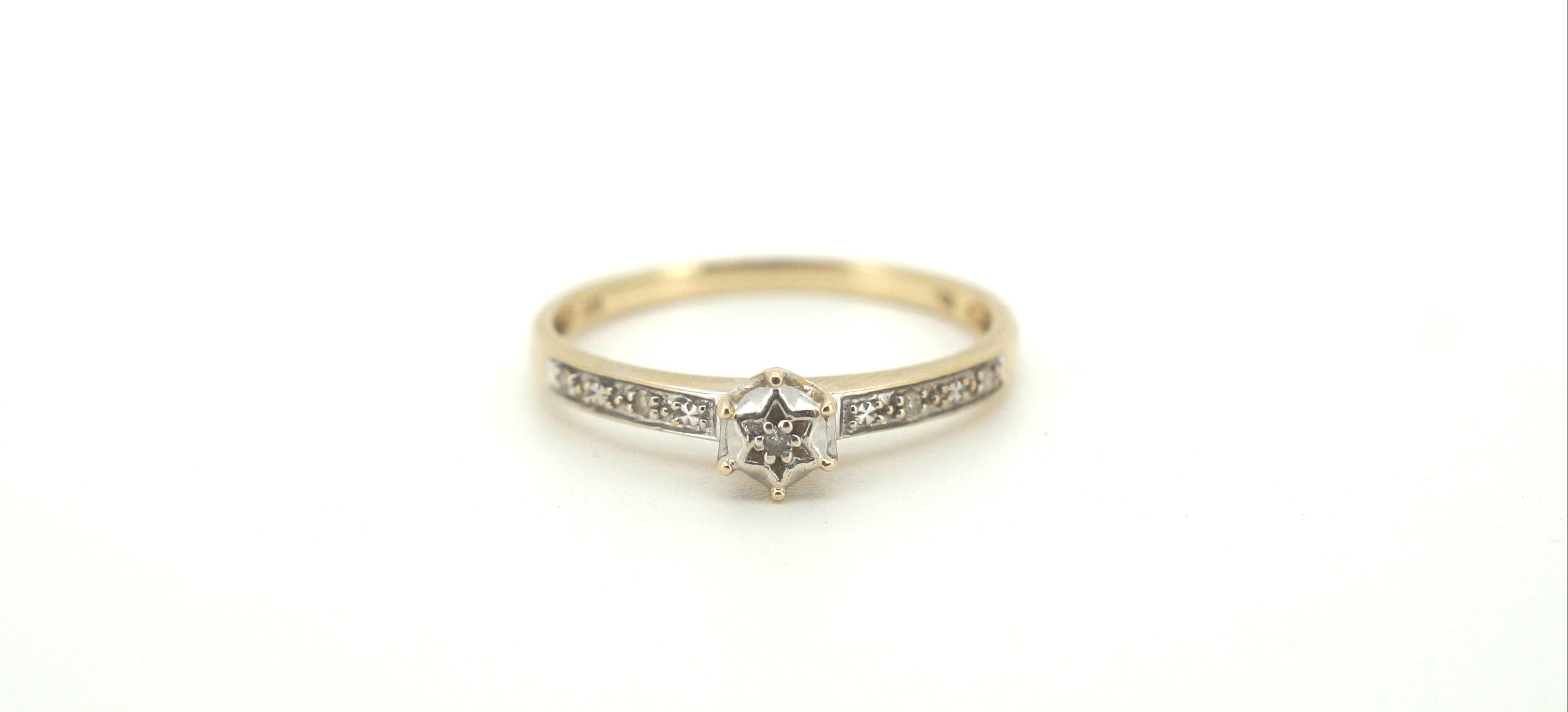 9ct Yellow & White Gold Ring (Size O) - 500358