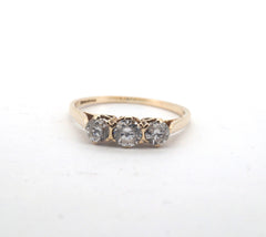 Ladies Solid 9CT Yellow Gold Ring W/Cubic Zirconia (Size M) - 507477