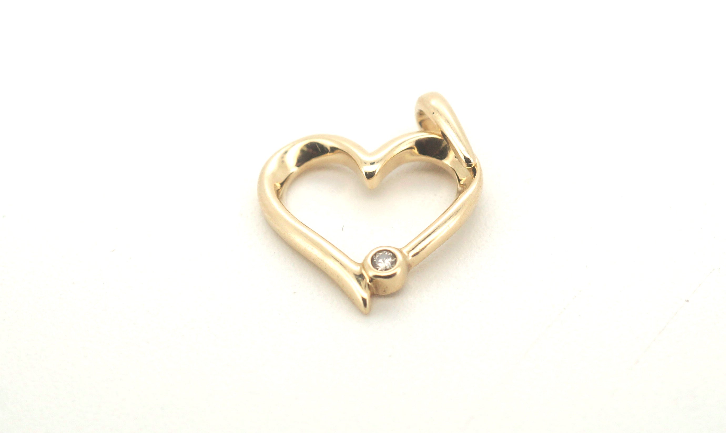 Ladies 10ct Yellow Gold Heart Pendant - 504704