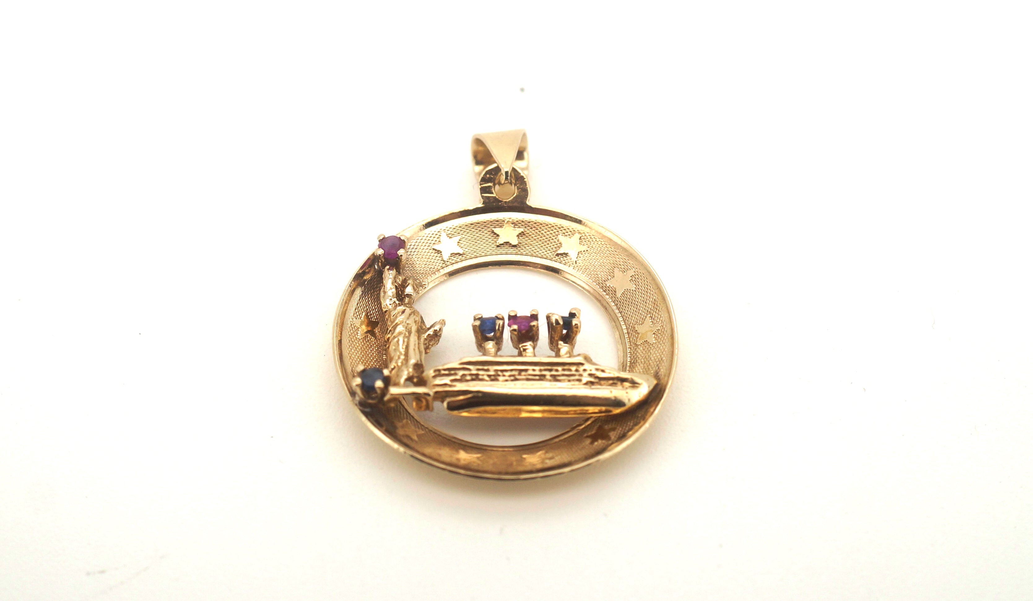 14ct America Themed Yellow Gold Pendant - 505732