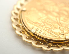 1910 Full Gold Soverign Coin in 14CT Yellow Gold Casing - 506170