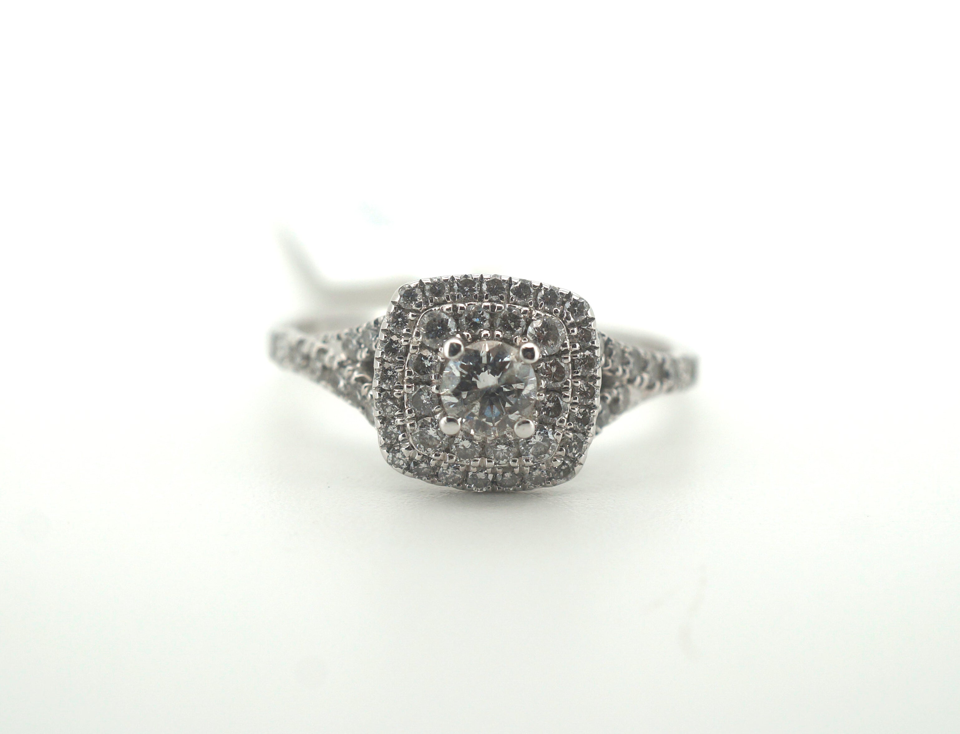Ladies Stunning 14K White Gold Michael Hill Ring (Size R1/2) - 215902