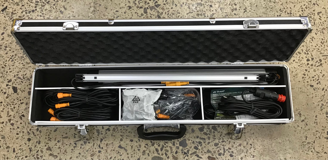 HardKorr 4 Bar Tri Colour Light Kit Ref#512106