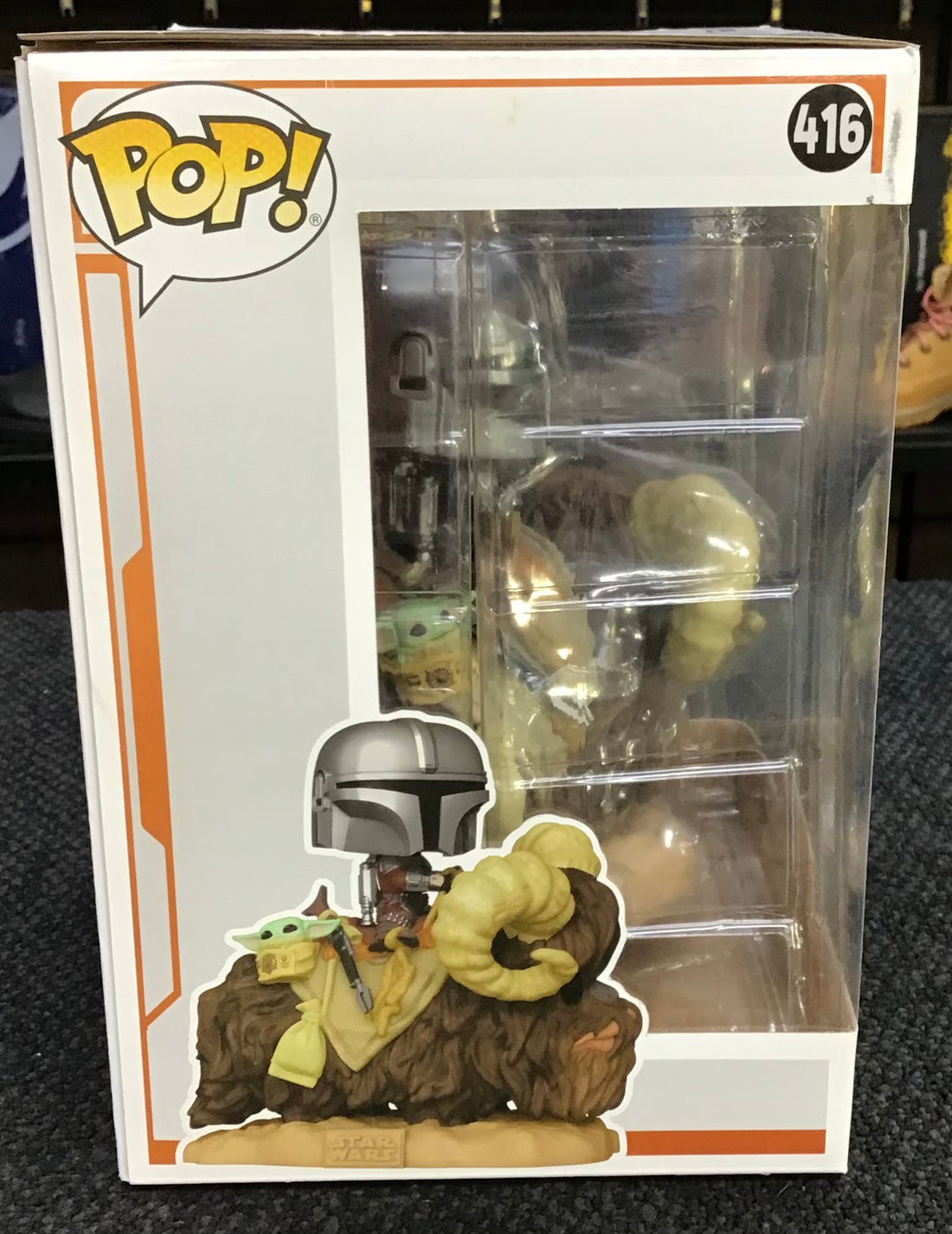 Pop Star Wars figurine Ref#889698523738
The Mandalorian & The Child on Bantha 416