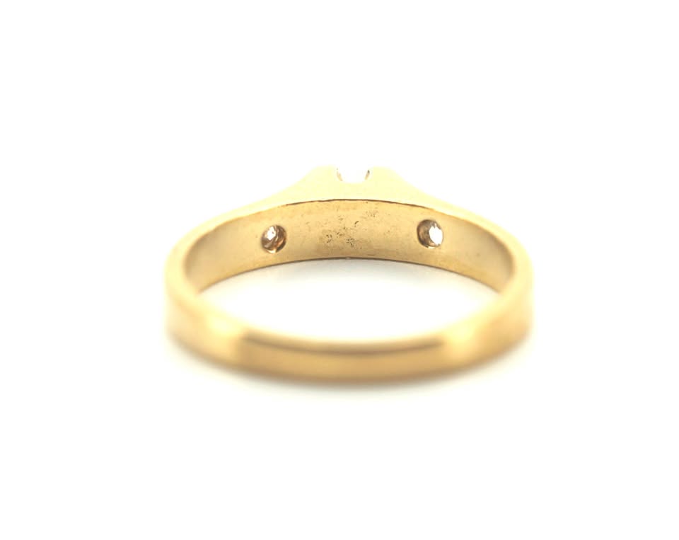 18ct Yellow Gold Diamond Engagement Ring (Size L) - 502321