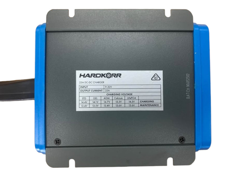 HARDKORR - 25A DC-DC CHARGER WITH MPPT SOLAR REGULATOR & 12/24V INPUT - 503854