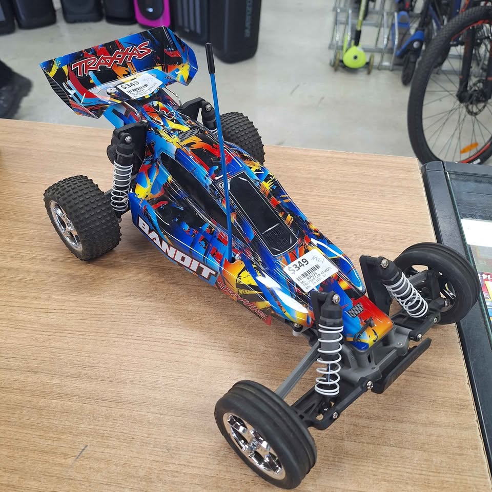 TRAXXAS - BANDIT XL5 REMOTE CONTROLLED CAR - 504229