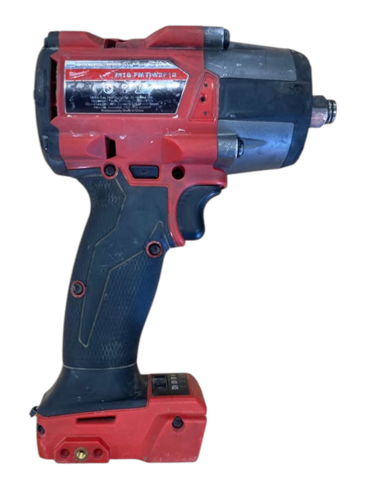 MILWAUKEE - M18FMTIW2F12 18V 1/2” MID-TORQUE IMPACT WRENCH (SKIN ONLY) - 505219