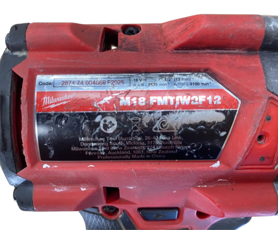 MILWAUKEE - M18FMTIW2F12 18V 1/2” MID-TORQUE IMPACT WRENCH (SKIN ONLY) - 505219