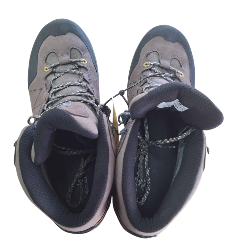 SCARPA MORAINE PLUS MID GTX MENS HIKING SHOES LIKE NEW. 505483
