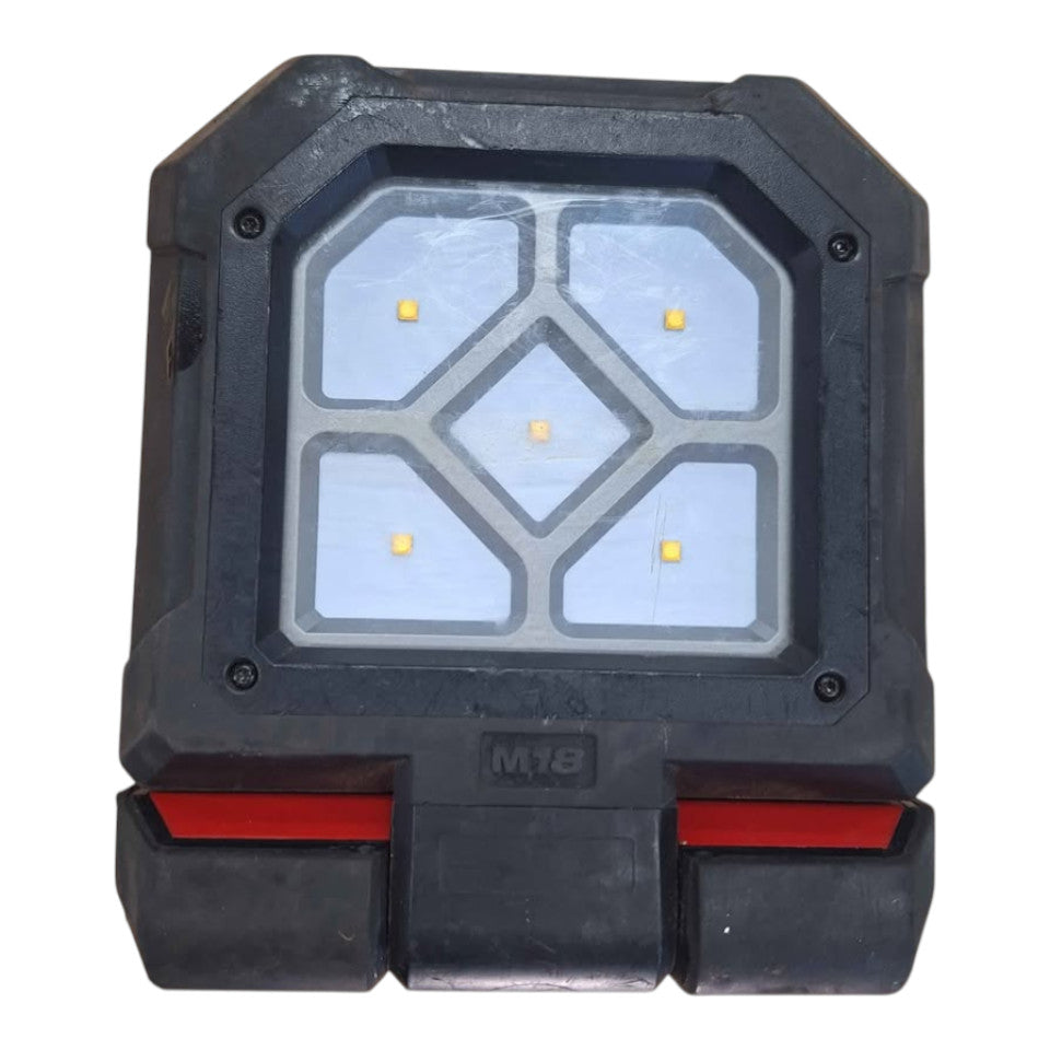 MILWAUKEE - M18 PAL 18V CORDLESS LED WORK LIGHT (SKIN ONLY) - 505507