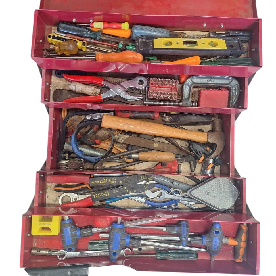 CANTILEVER METAL TOOLBOX WITH ASSORTED TOOLS. 505436
