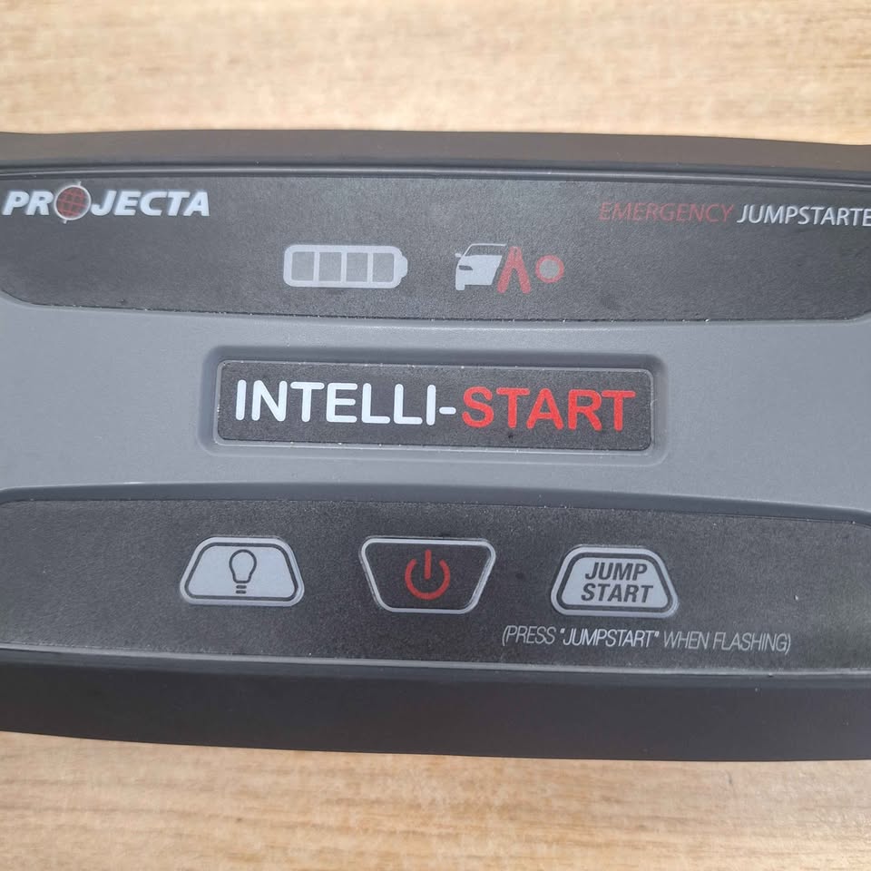 PROJECTA IS1220 INTELLI-START EMERGENCY JUMPSTARTER WITH BATTERY CLAMPS. BM. 506222