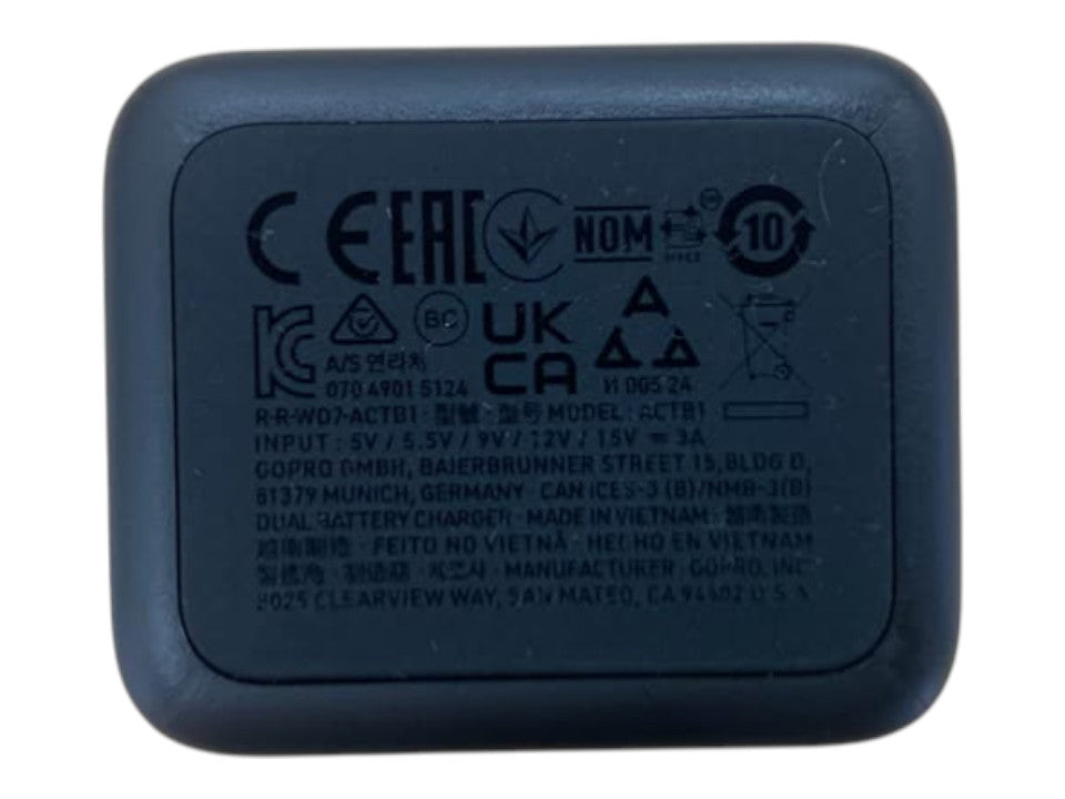 GOPRO - 494824A DUAL BATTERY CHARGER WITH BATTERIES - 505829