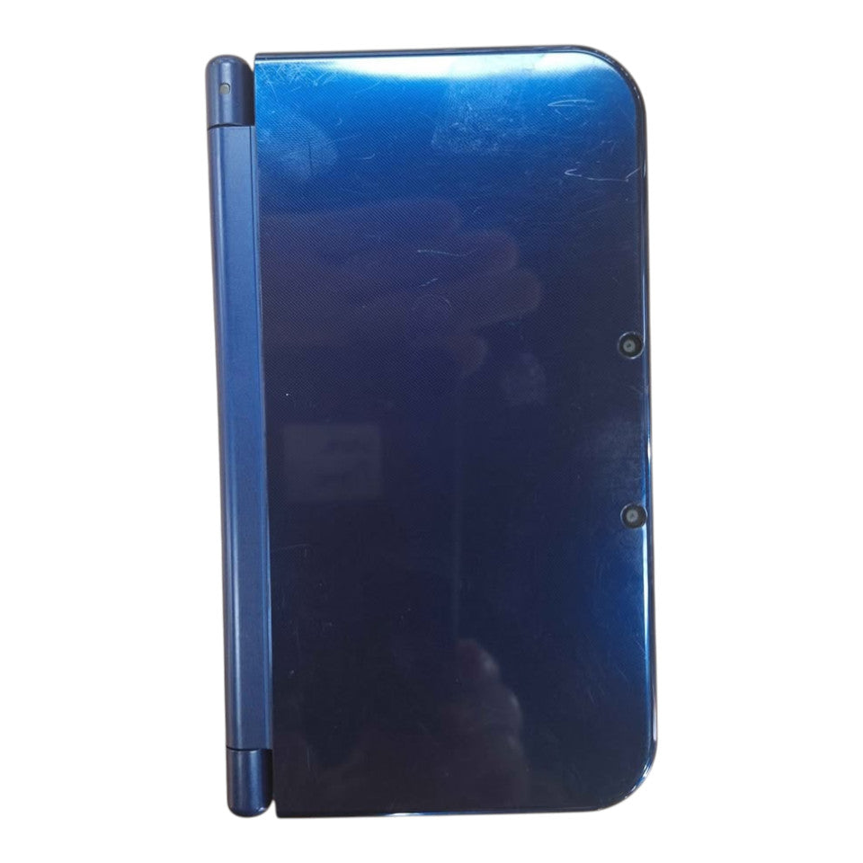 NINTENDO - 3DS XL GAME CONSOLE WITH POWER CABLE - 506020
