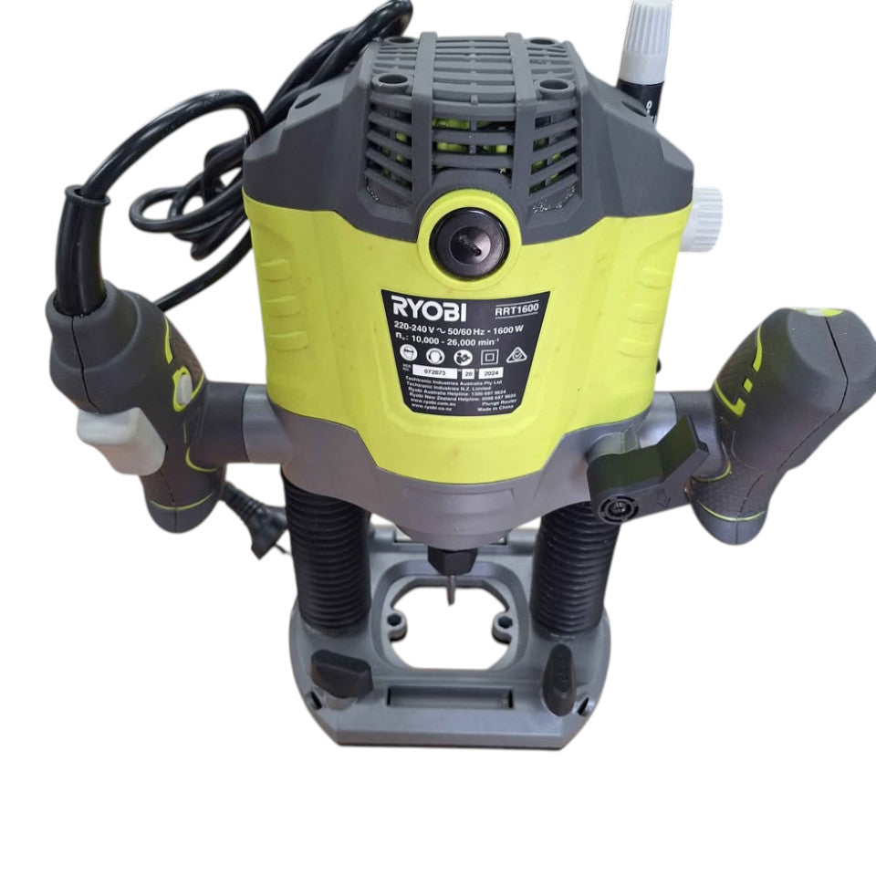 RYOBI - RRT1600 ELECTRIC PLUNGE ROUTER WITH ACCESSORIES - 506166