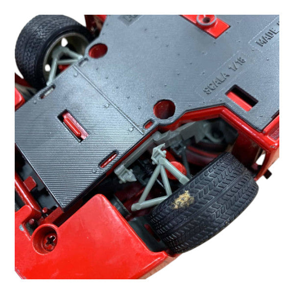 1/18 Ferrari F40 1987 Burago Model Car Made in Italy *Damaged*