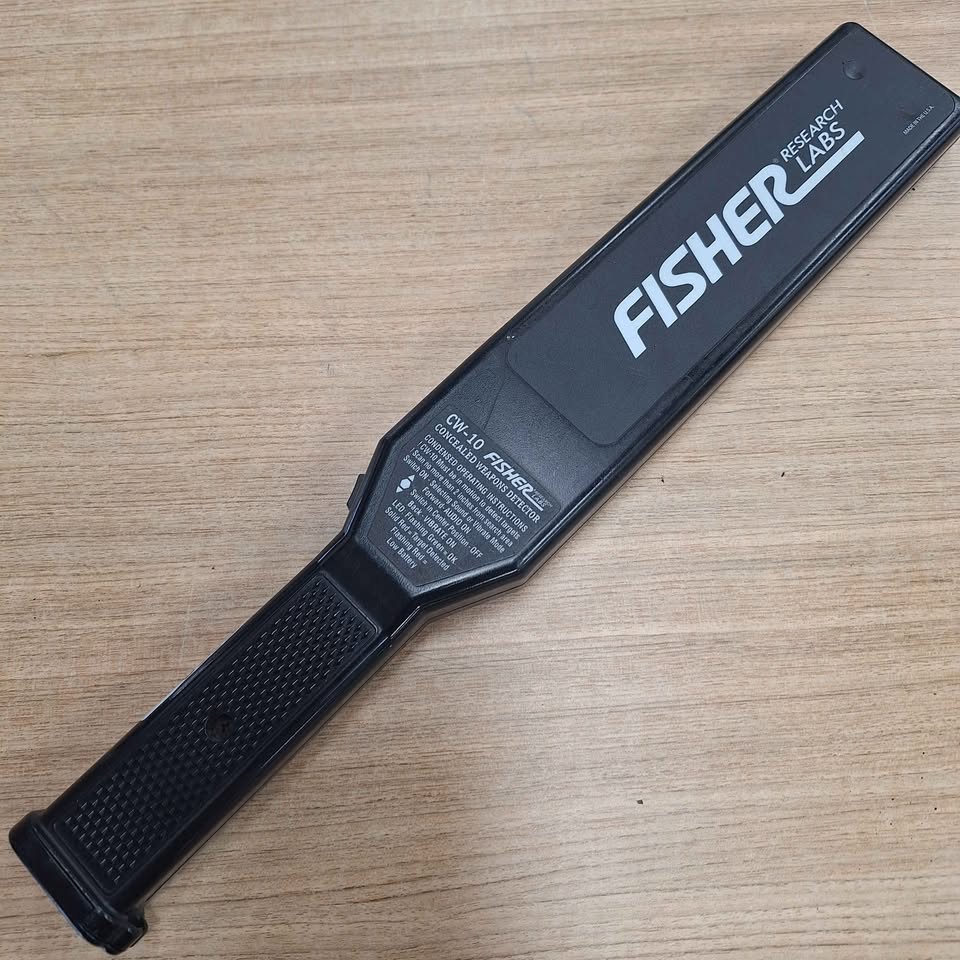 FISHER RESEARCH LABS - CW-10 HANDHELD CONCEALED WEAPONS DETECTOR - 506674