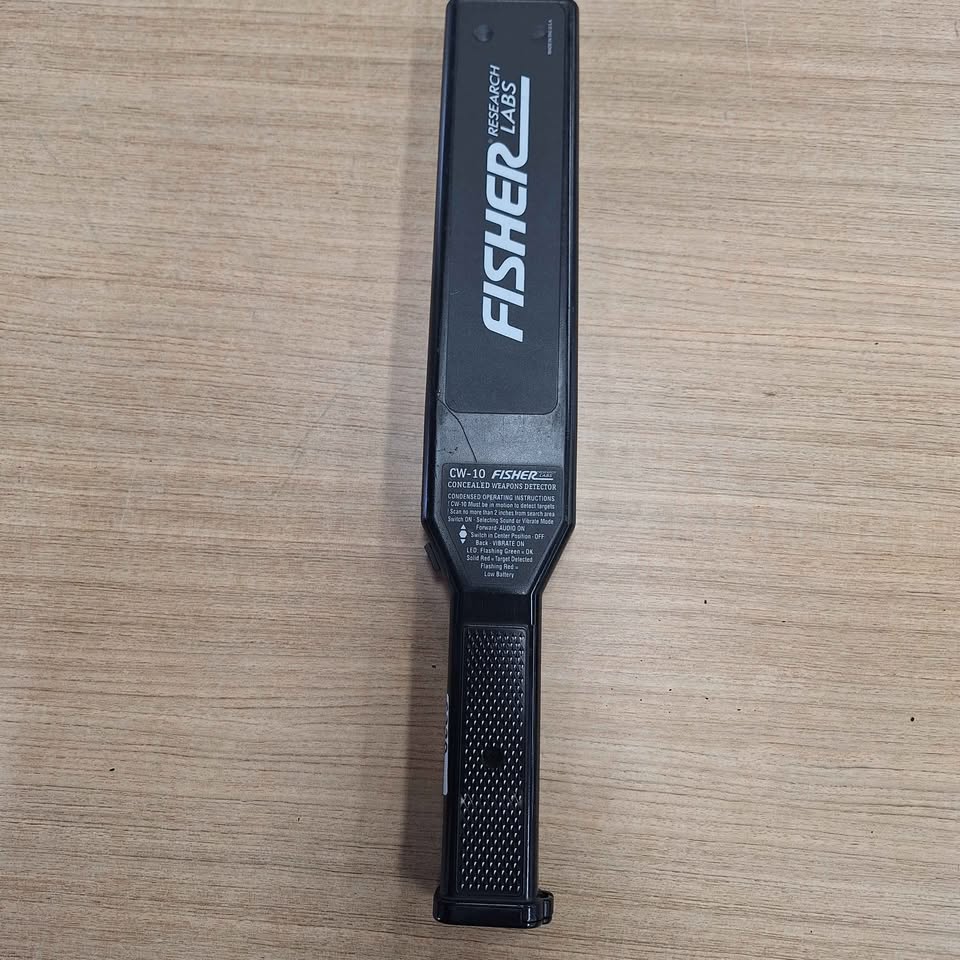 FISHER RESEARCH LABS - CW-10 HANDHELD CONCEALED WEAPONS DETECTOR - 506674