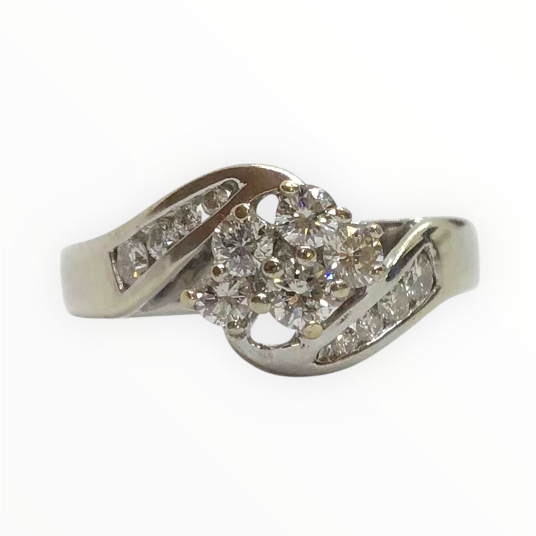 Ladies 9ct White Gold Diamond Ring (Size M) Ref#513384