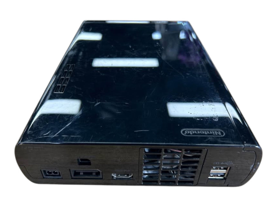 Nintendo Wii U Console WUP-101(04) w/ Accessories - 510865
