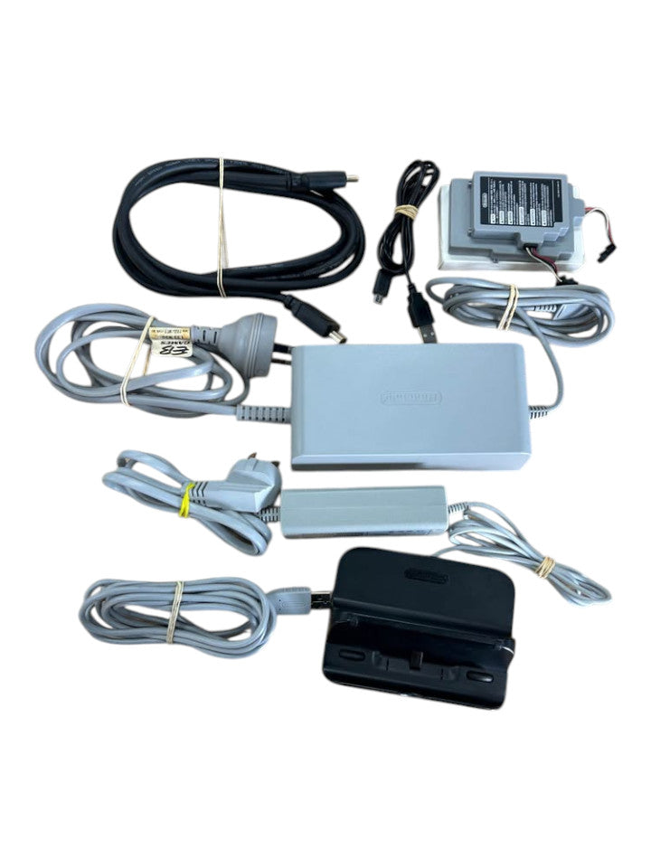 Nintendo Wii U Console WUP-101(04) w/ Accessories - 510865