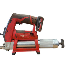 Milwaukee 12v 400ml Cordless Grease Gun M12GG w/High Output 12v 5Ah Battery - 512211