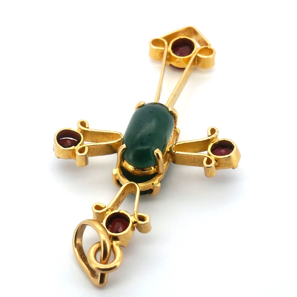 18ct Yellow Gold Nephrite Jade & Garnet Pendant - 508602
