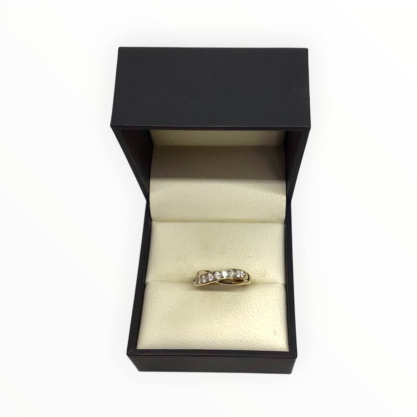 Ladies 10ct Gold Diamond Ring (Size Q) Ref#513130