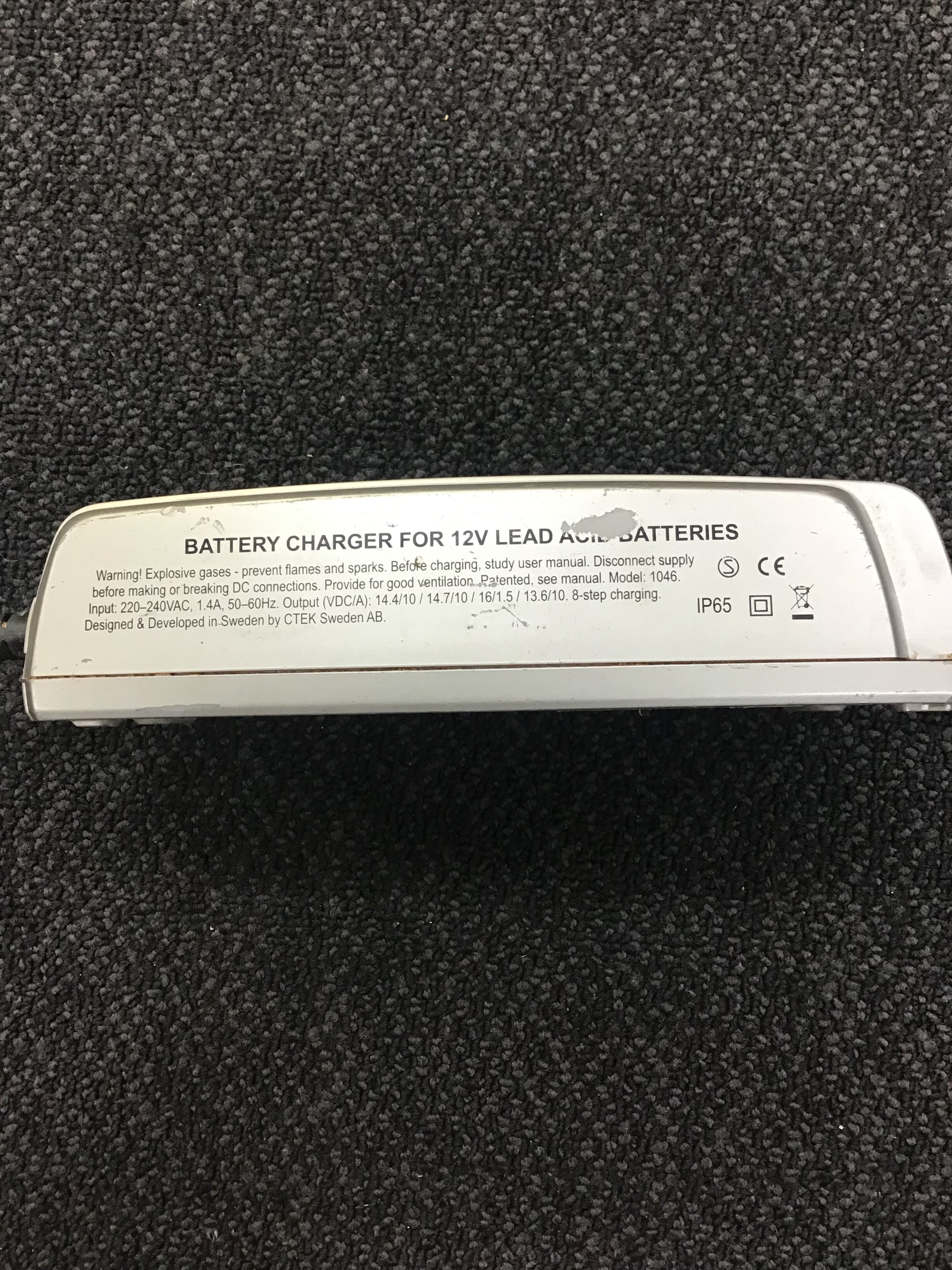 Ctek 12V 10A battery charger Ref#512615