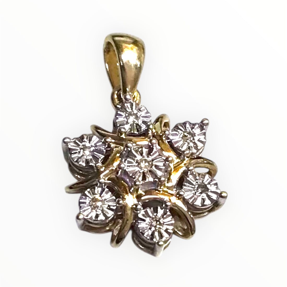 Ladies 9ct Gold Diamond Pendant (Length 1.5cm) Ref#512335