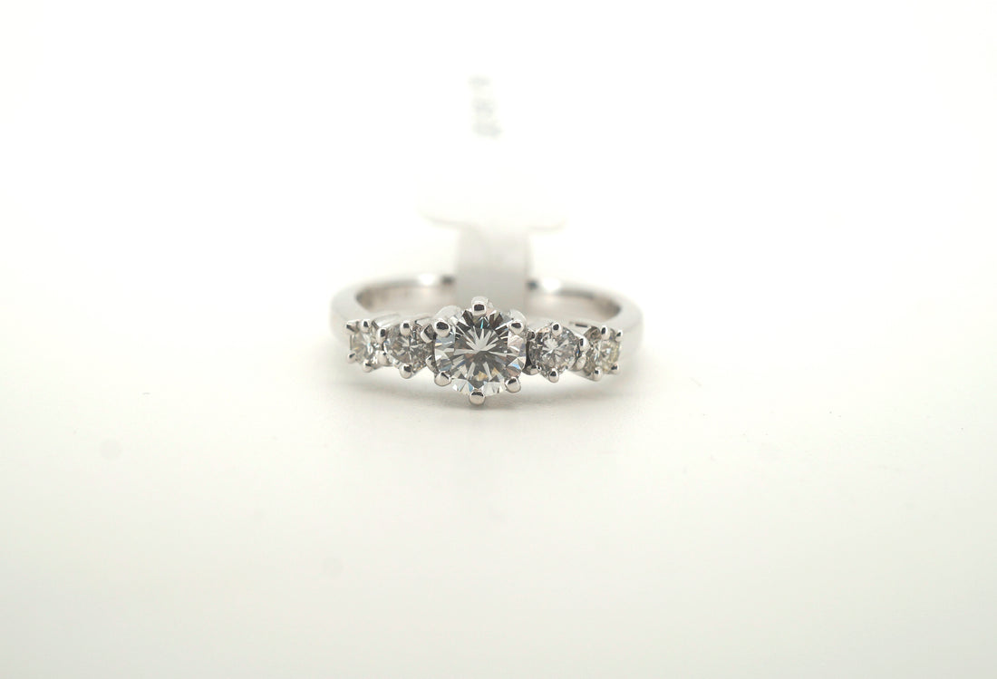 Ladies Stunning 18K White Gold Diamond Engagement Ring ( Size:M) - 234210