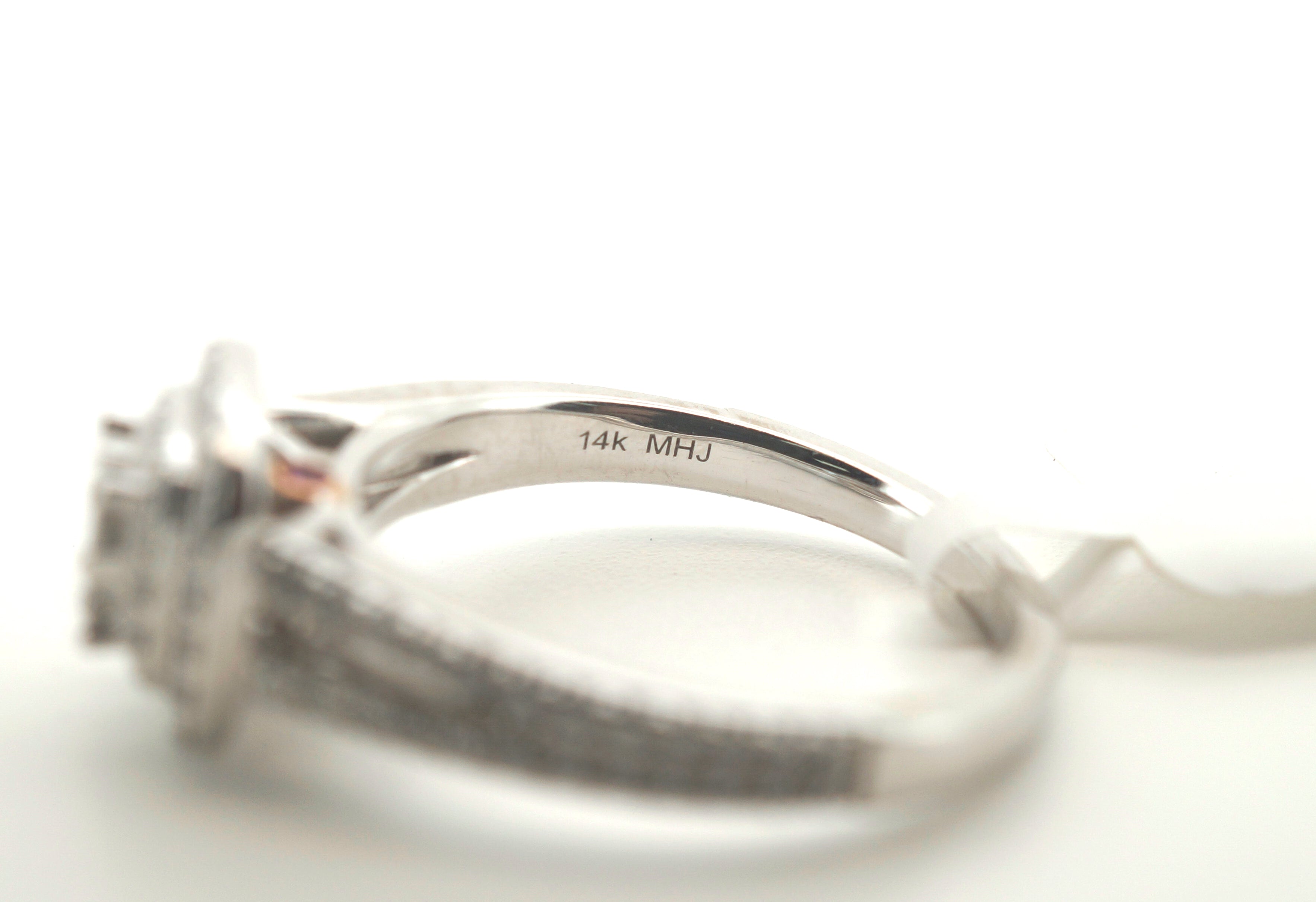 Ladies 14K White Gold Diamond Ring (Size: O 1/2) - 20600