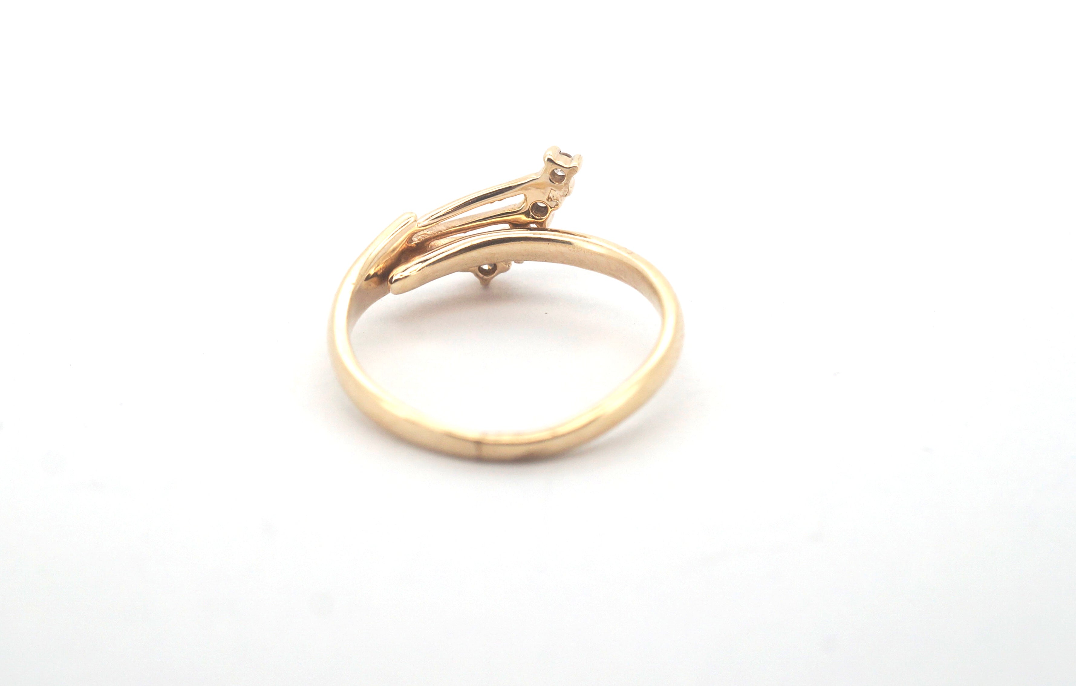 Ladies 9CT Yellow Gold Clear Stone Ring (Size K 1/2) - 506798