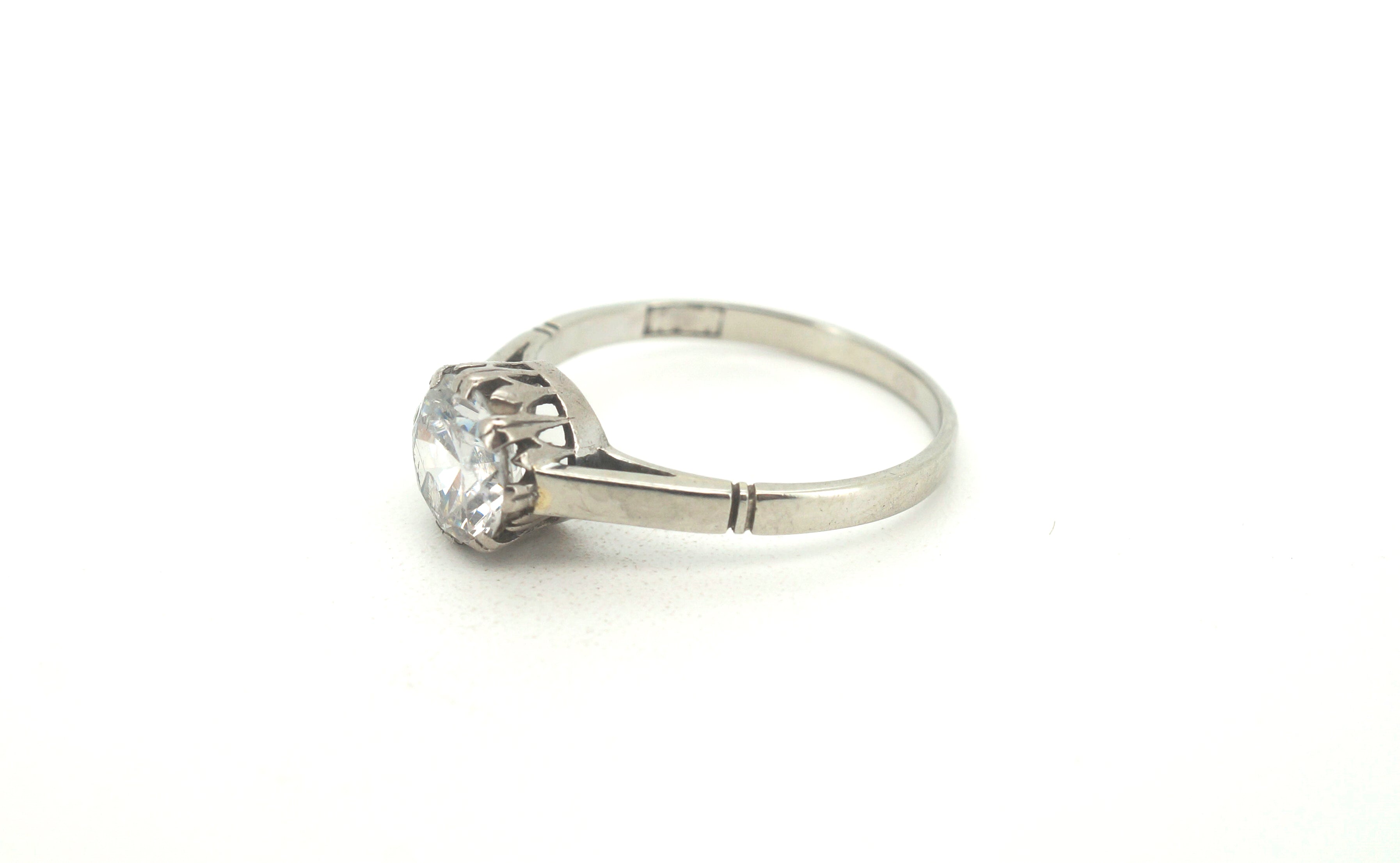 Unisex 18ct White Gold Solitaire Set Ring (Size P) - 502680