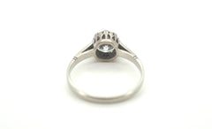 Unisex 18ct White Gold Solitaire Set Ring (Size P) - 502680