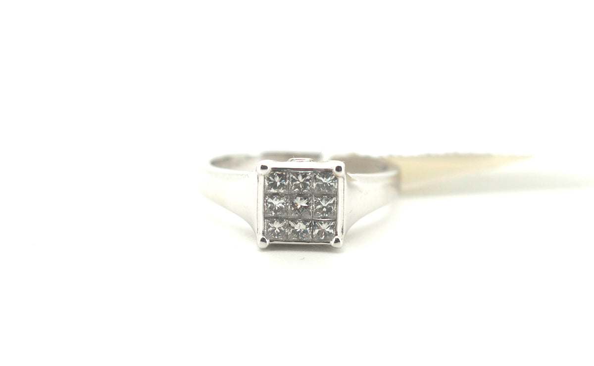 Ladies Michael Hill 18K White Gold Diamond Ring (Size: O, 5.56g) - 261651