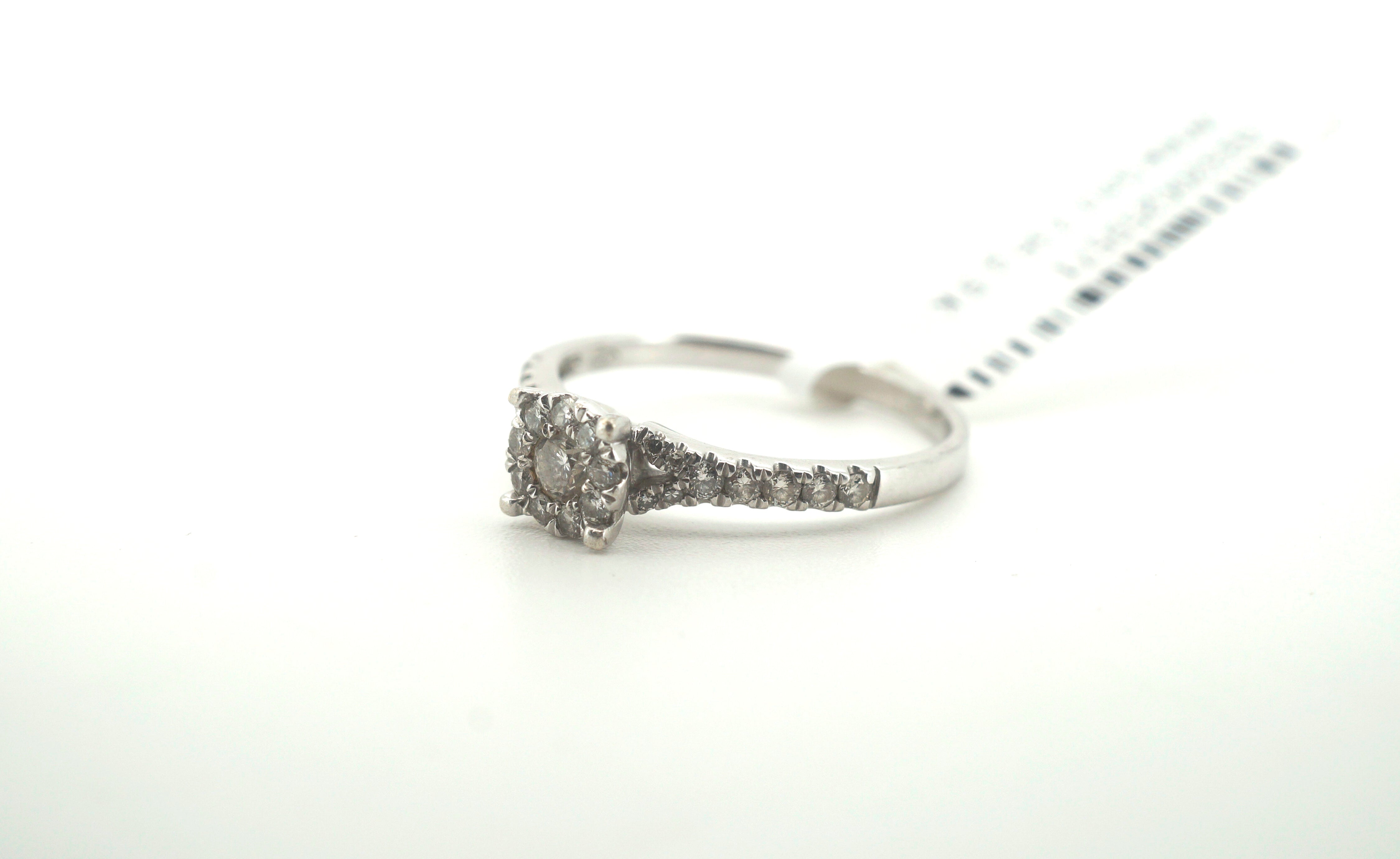 Ladies 9K Diamond Ring (Size R, 2.56g) - 259571