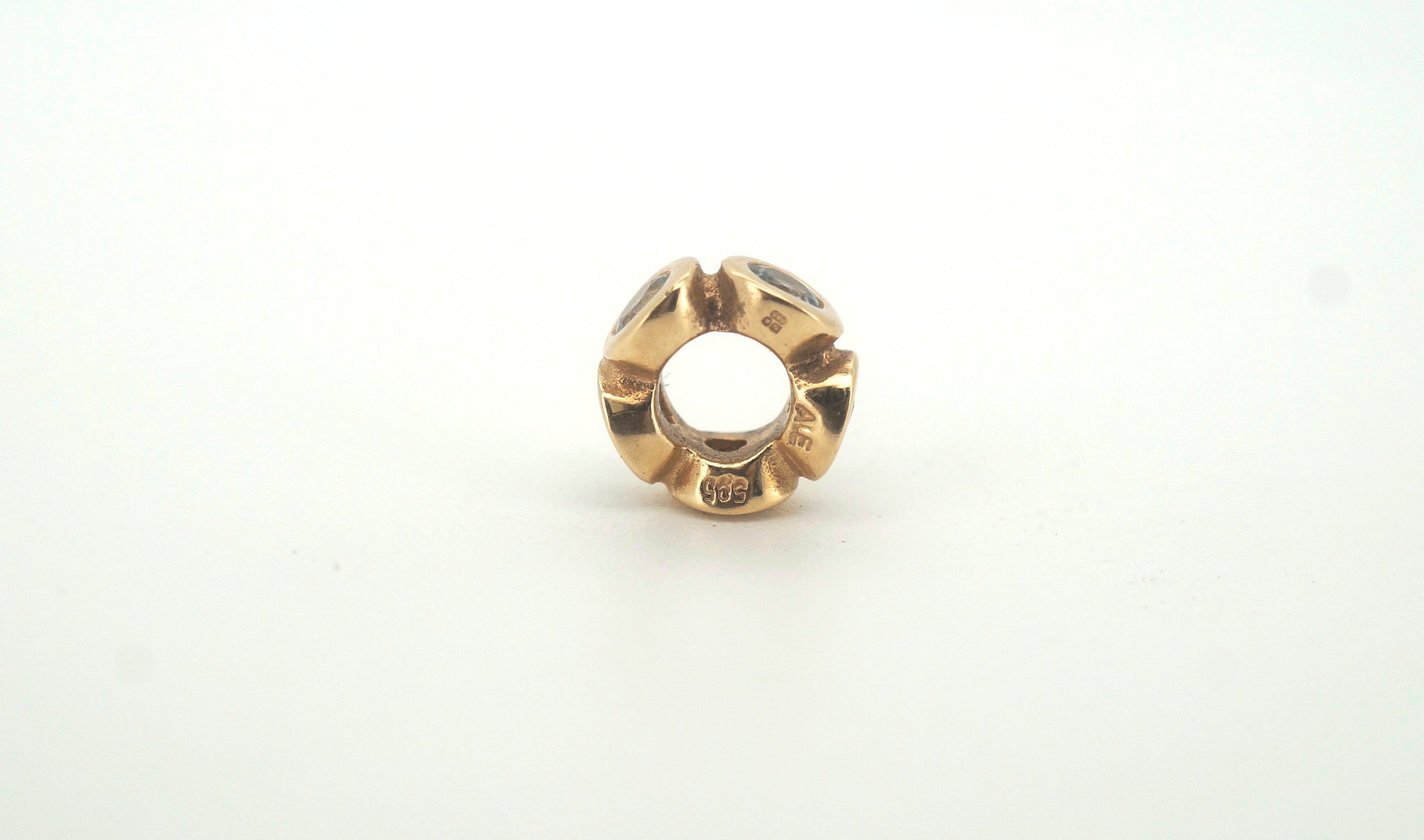 14ct Yellow Gold Pandora Charm with Clear Stones - 503967