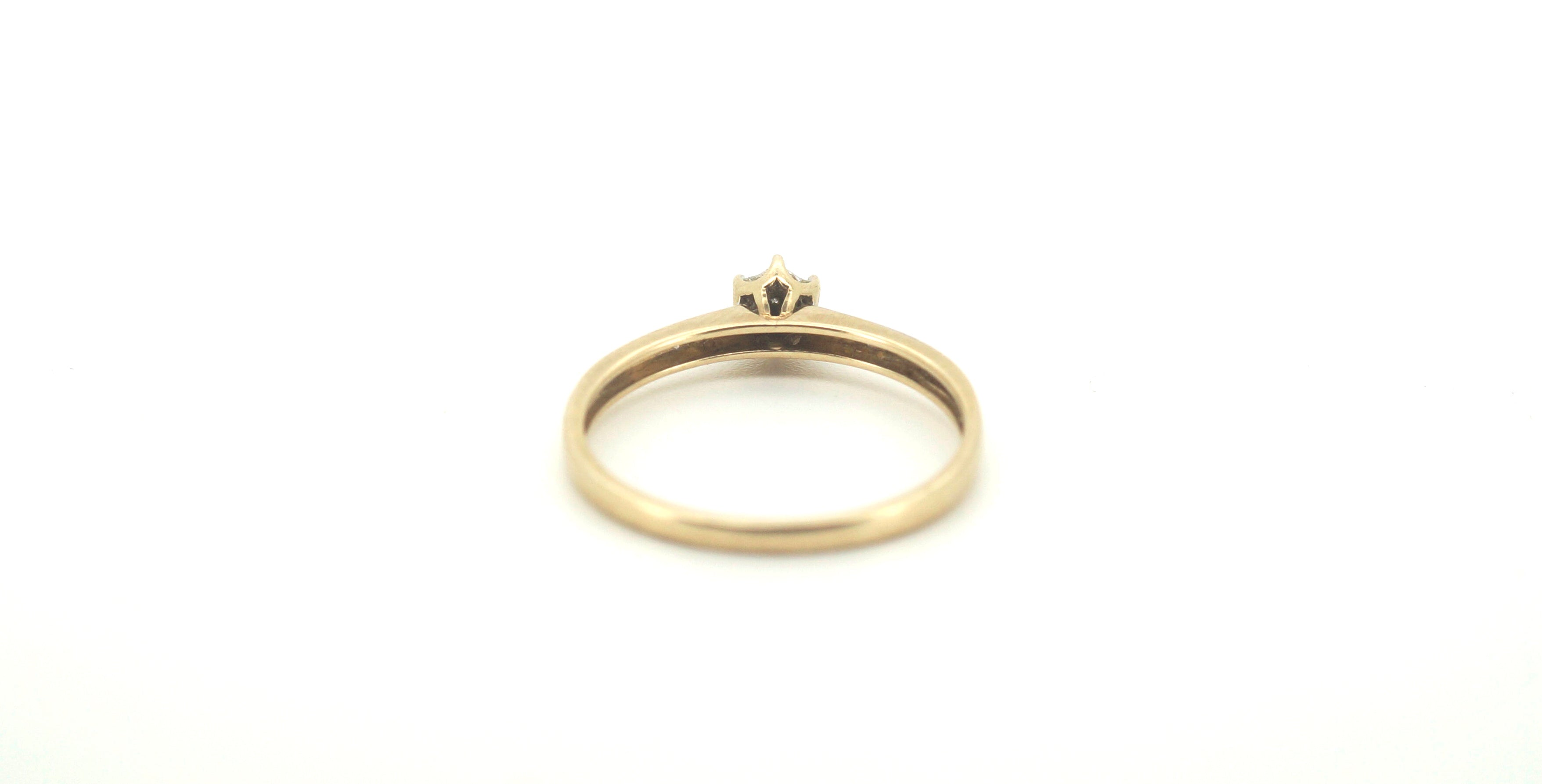 9ct Yellow & White Gold Ring (Size O) - 500358