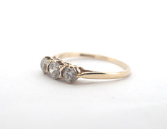Ladies Solid 9CT Yellow Gold Ring W/Cubic Zirconia (Size M) - 507477