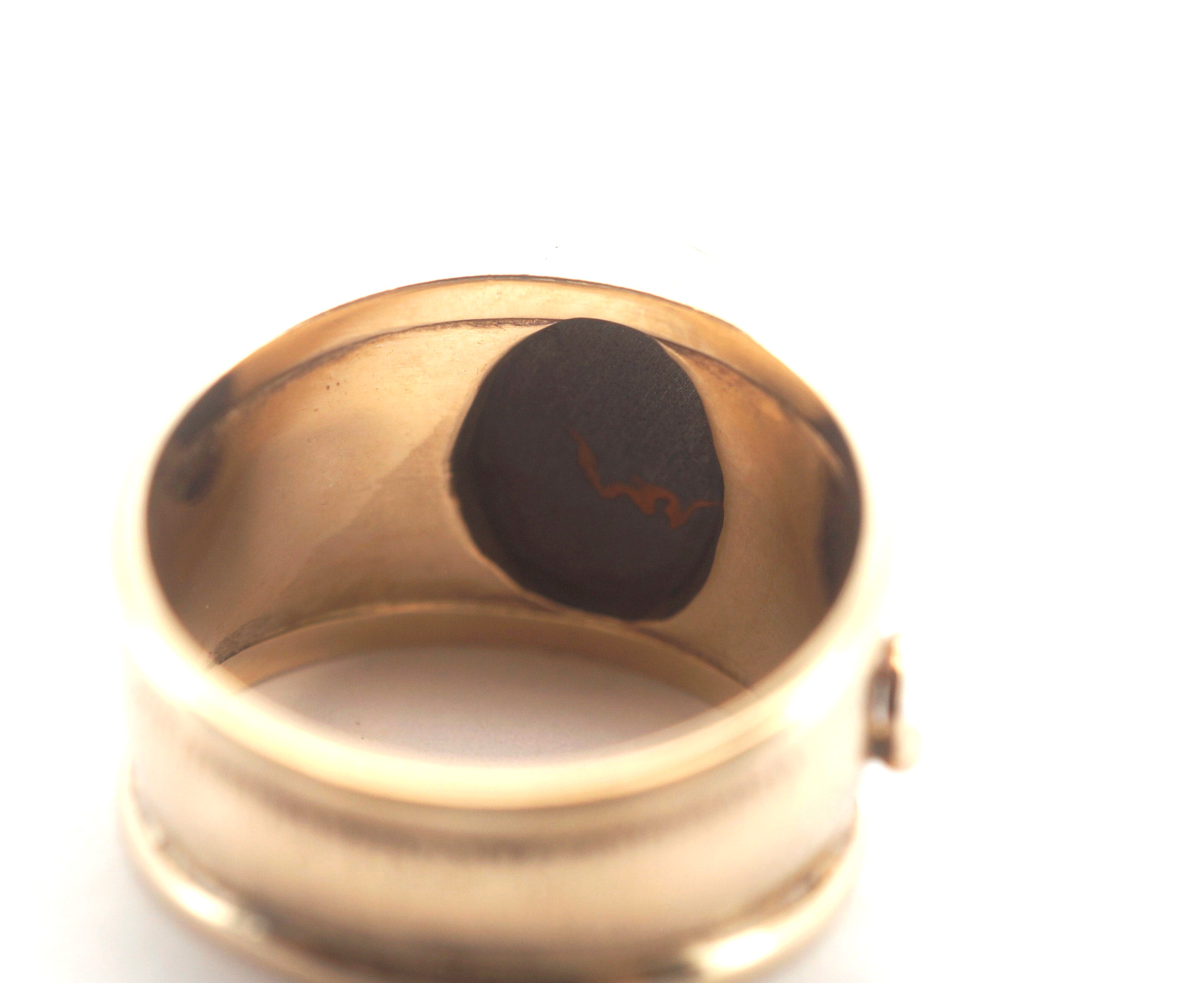 9CT Yellow Gold Australian Boulder Opal Ring (Size: N) - 506439