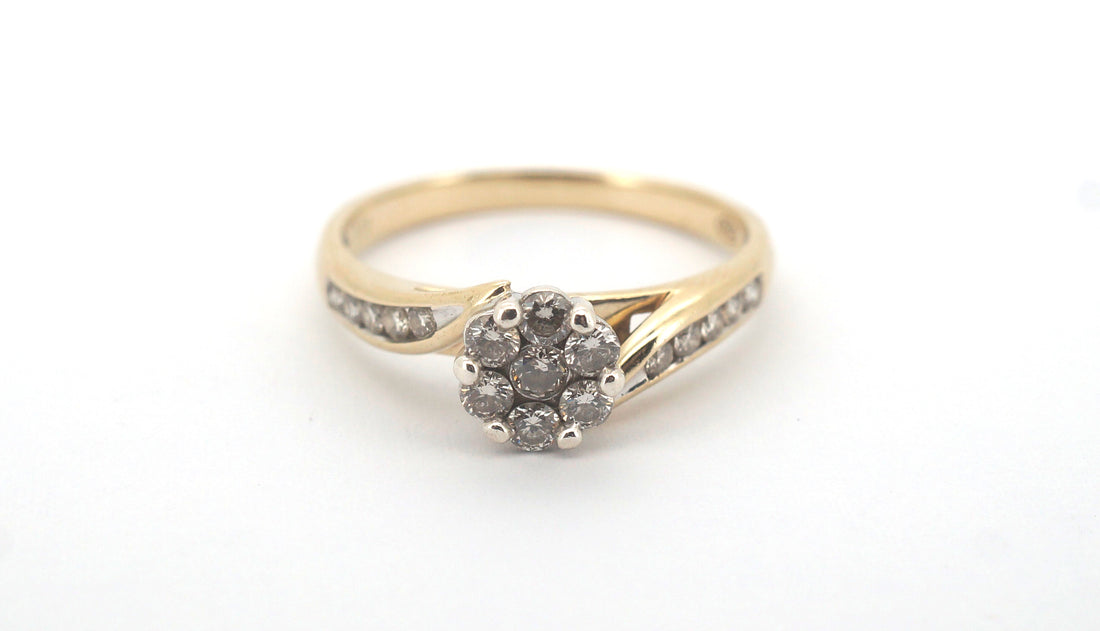 Ladies 9ct Yellow & White Diamond Cluster Ring (Size Q) - 505557