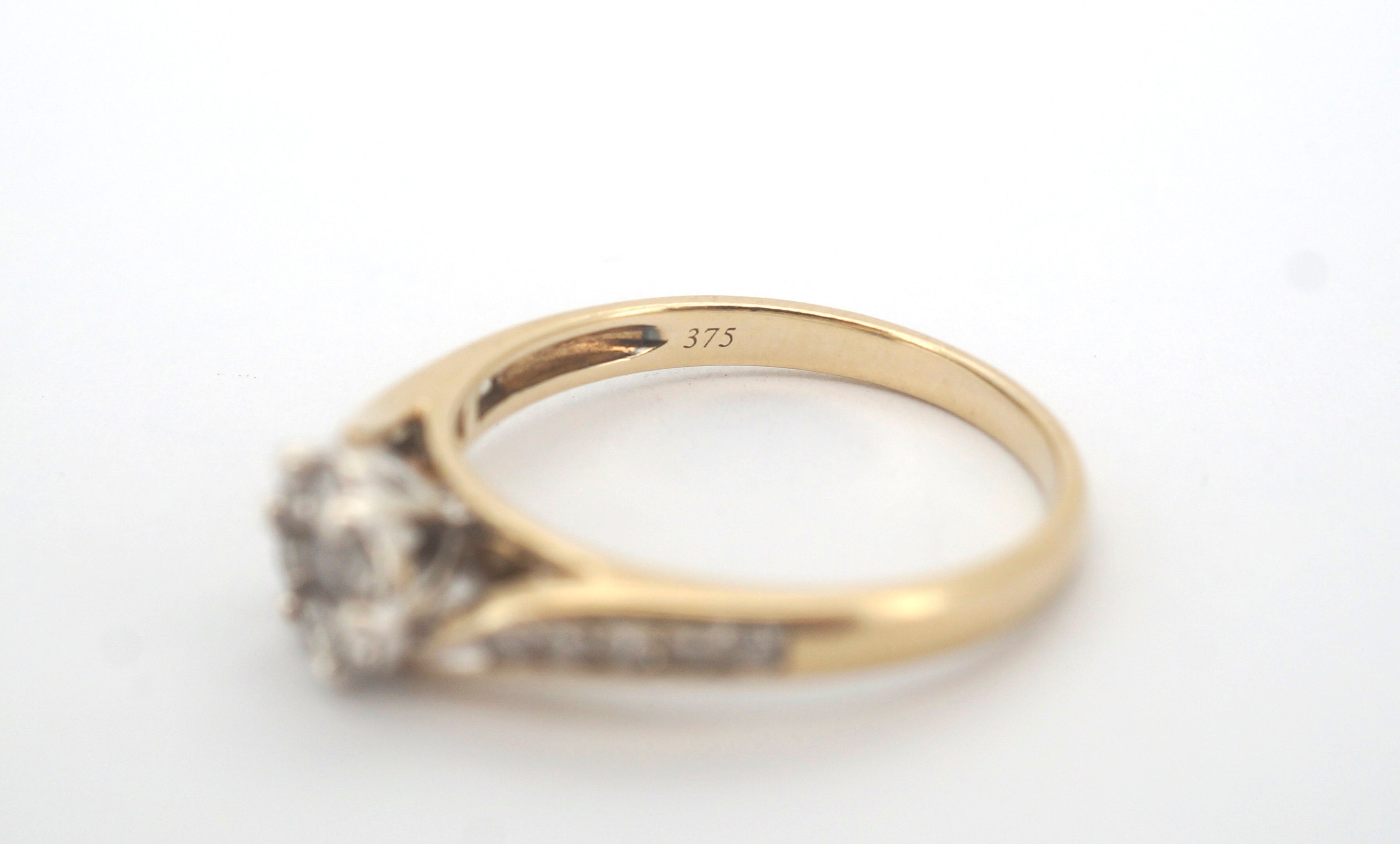 Ladies 9ct Yellow & White Diamond Cluster Ring (Size Q) - 505557