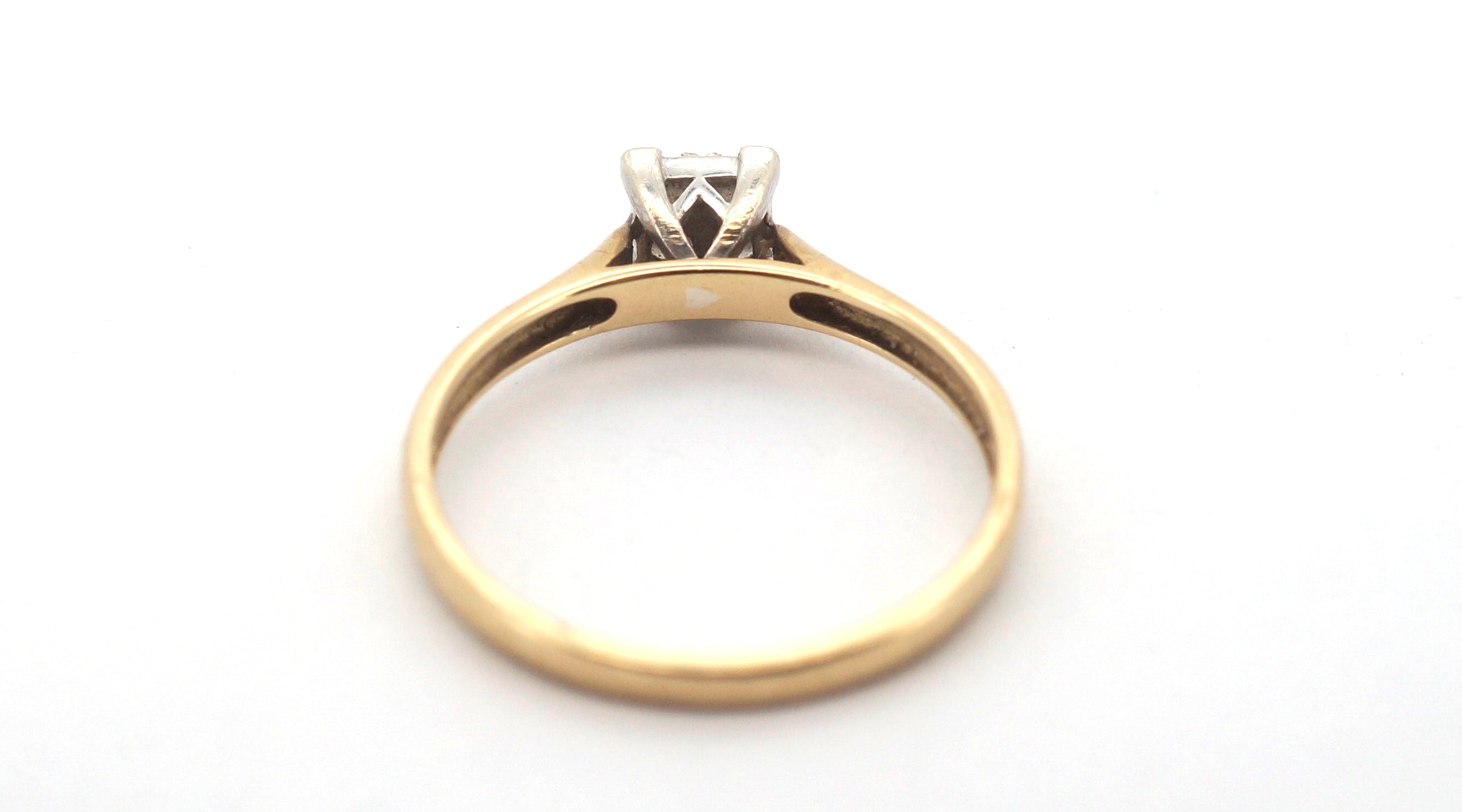 Unisex 9ct Yellow & White Gold Diamond Engagement Ring (Size O) - 507633