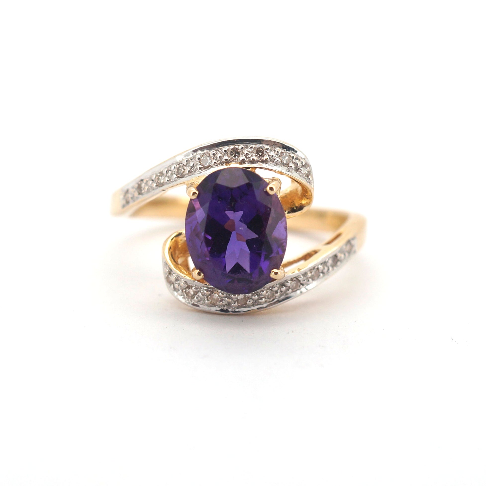 Ladies 18ct Yellow & White Gold Amethyst & Diamond Ring (Size N) - 507311