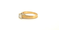 18ct Yellow & White Gold Solitaire Diamond Ring (Size N) - 26556
