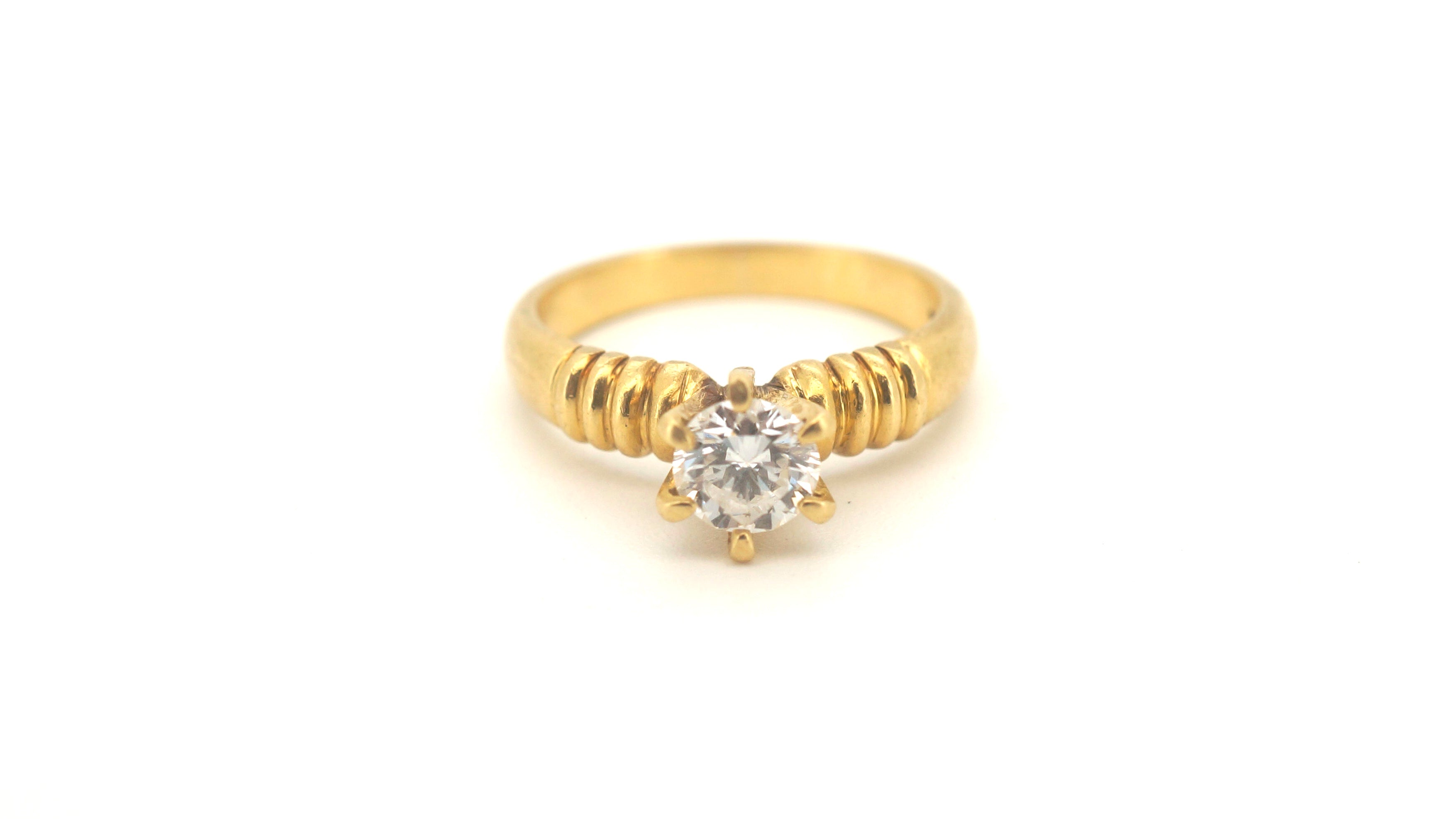18ct Yellow Gold Solitaire Diamond Engagement Ring (Size L 1/2) - 238759